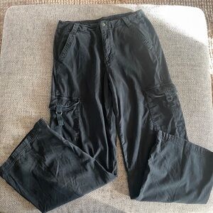 American Eagle Outfitters Black Cargo Pants, 8